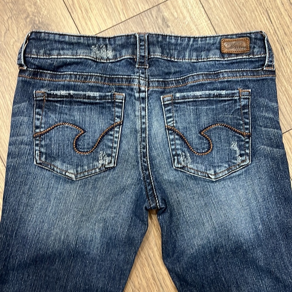 Refuge Women’s Distressed Stretchy Denim Capris/Cropped Jeans Size S - Picture 8 of 9